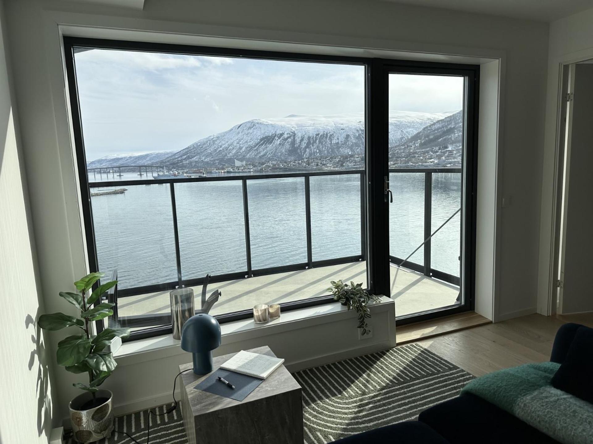 Apartment Sweet Little Penthouse, Amazing View